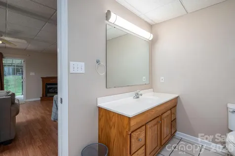 2479 Old Pond Drive Lincolnton NC 28092