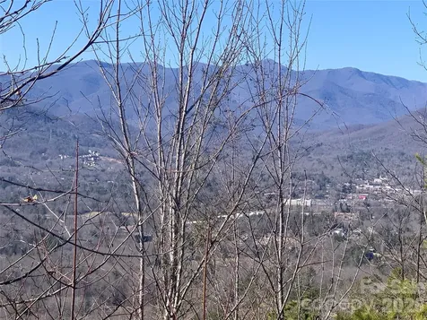 124 Settings Boulevard Black Mountain NC 28711