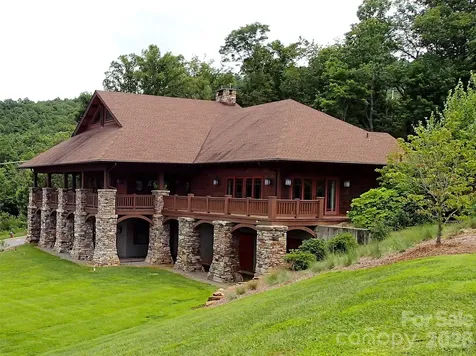 124 Settings Boulevard Black Mountain NC 28711