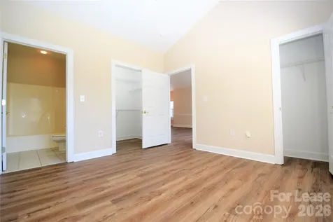 8751 Coralbell Lane Charlotte NC 28213