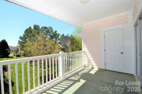 8751 Coralbell Lane Charlotte NC 28213