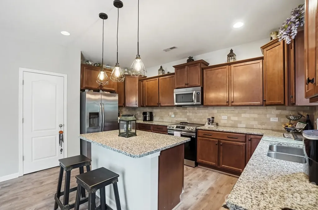 1231 Tranquil Falls Lane Matthews NC 28104