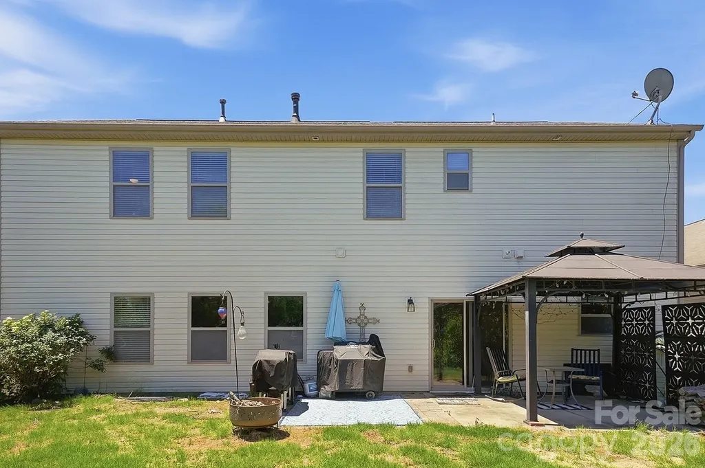 1231 Tranquil Falls Lane Matthews NC 28104