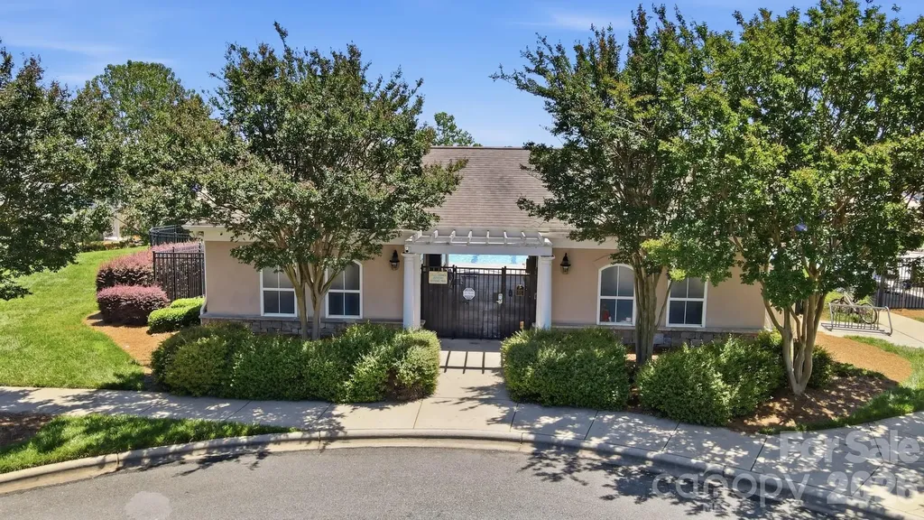 1231 Tranquil Falls Lane Matthews NC 28104