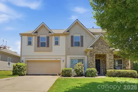 1231 Tranquil Falls Lane Matthews NC 28104