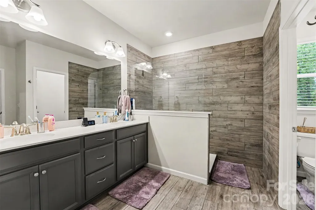 8216 Merryvale Lane Charlotte NC 28214
