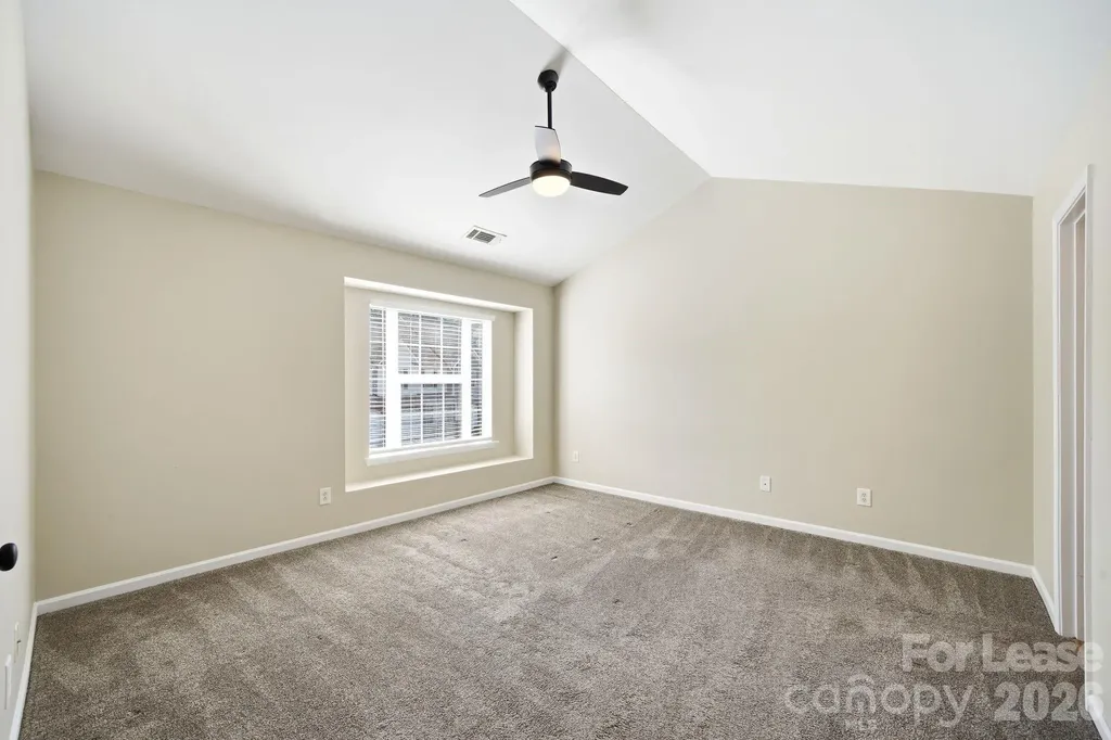 11112 Saintsbury Place Charlotte NC 28270