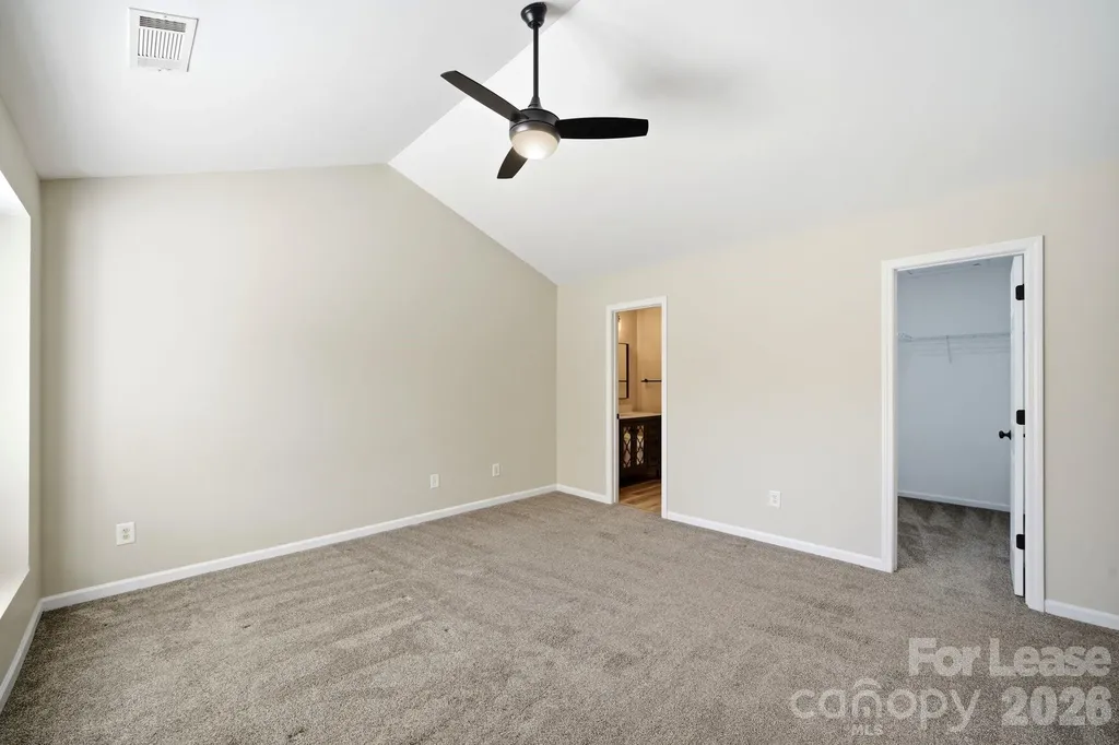 11112 Saintsbury Place Charlotte NC 28270
