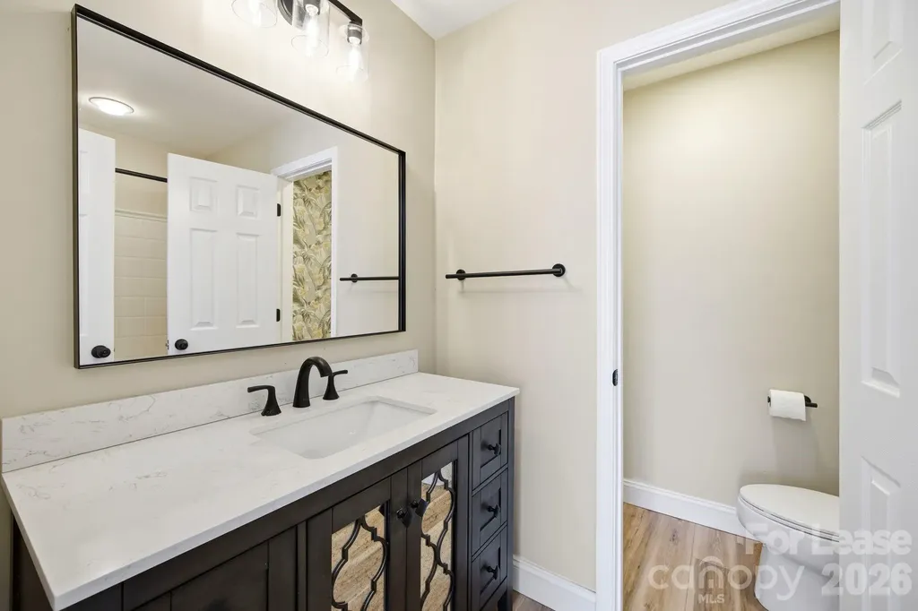 11112 Saintsbury Place Charlotte NC 28270