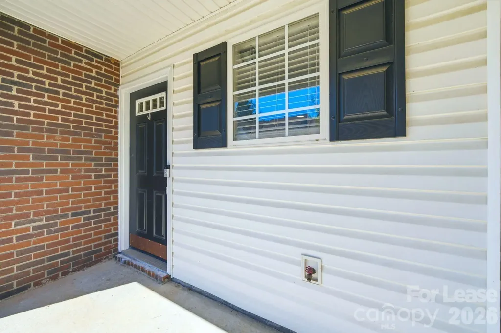 11112 Saintsbury Place Charlotte NC 28270