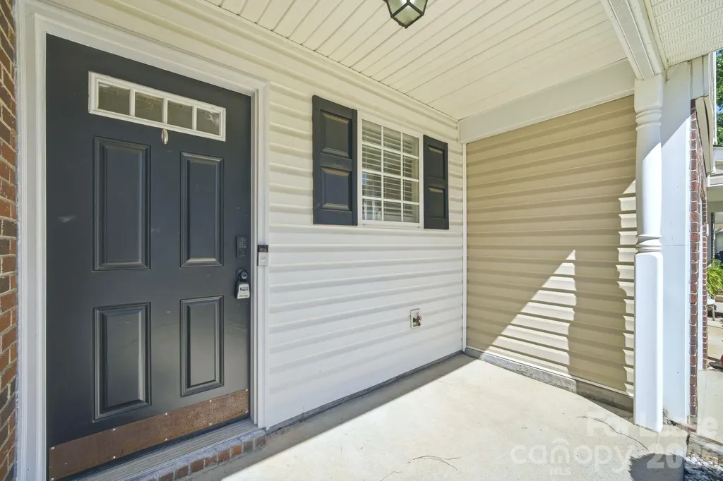 11112 Saintsbury Place Charlotte NC 28270