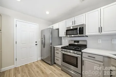 11112 Saintsbury Place Charlotte NC 28270