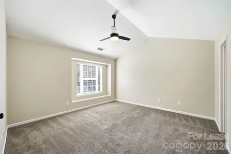 11112 Saintsbury Place Charlotte NC 28270