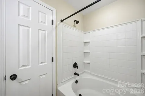 11112 Saintsbury Place Charlotte NC 28270