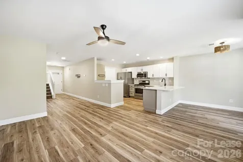 11112 Saintsbury Place Charlotte NC 28270