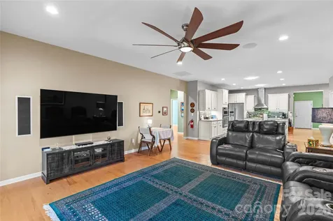 107 Summrow Court Mooresville NC 28115