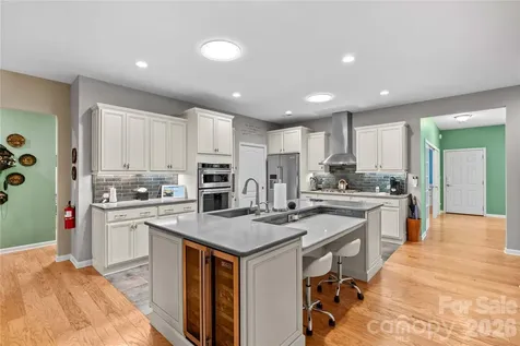 107 Summrow Court Mooresville NC 28115