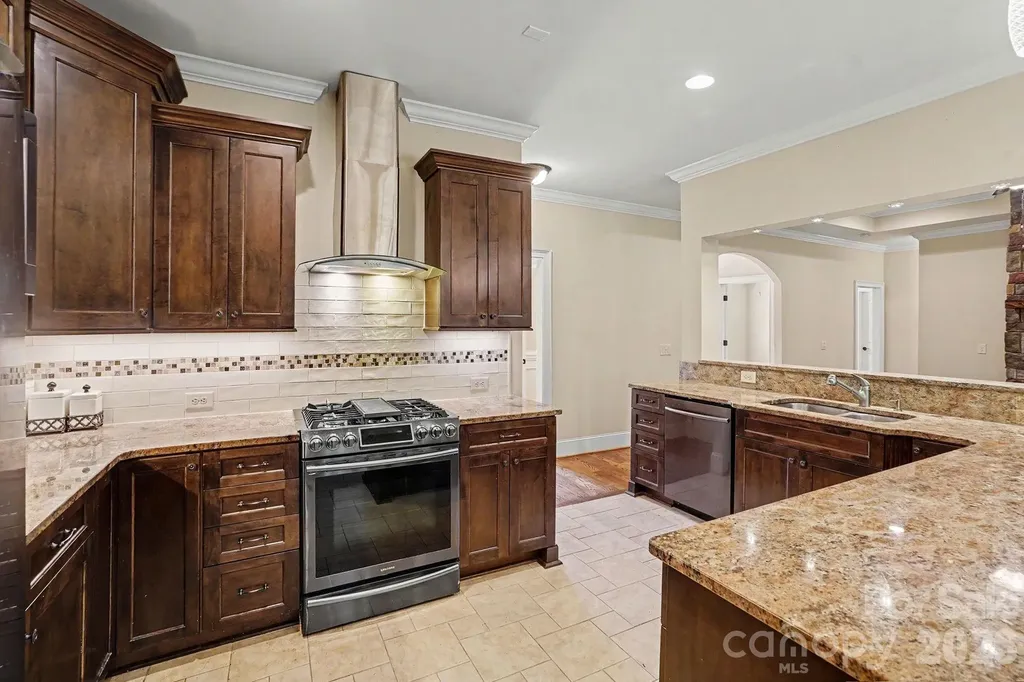 198 Windemere Isle Road Statesville NC 28677