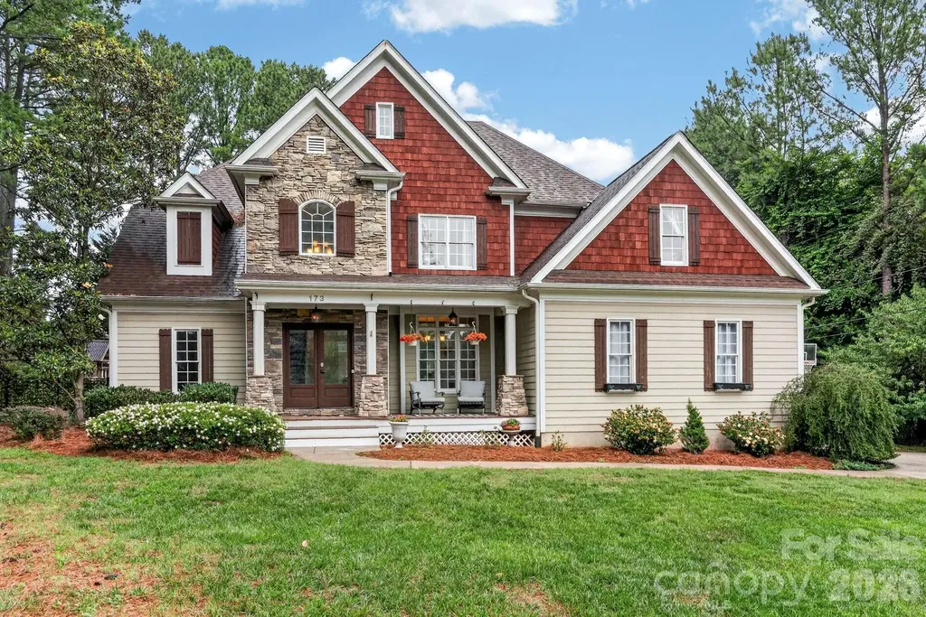 173 Yellow Jacket Circle Mooresville NC 28117