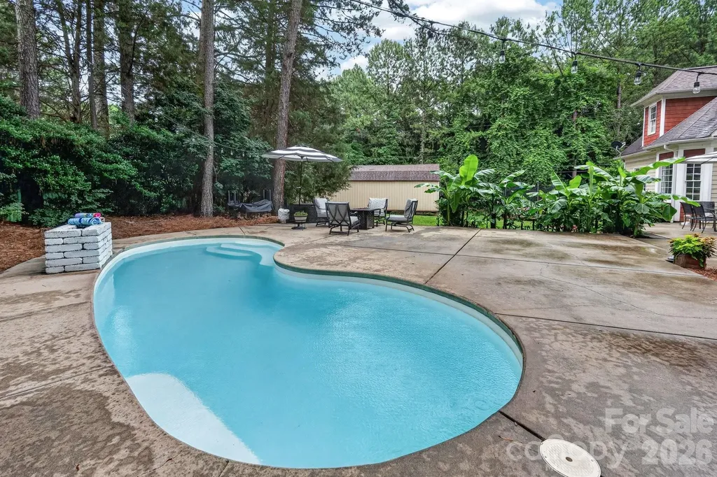 173 Yellow Jacket Circle Mooresville NC 28117