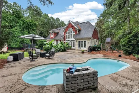 173 Yellow Jacket Circle Mooresville NC 28117