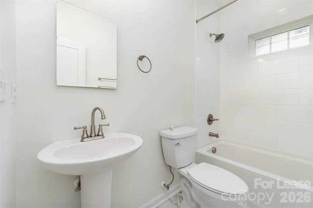 2110 Dartmouth Place Charlotte NC 28207