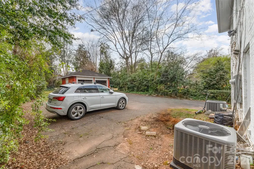 2110 Dartmouth Place Charlotte NC 28207