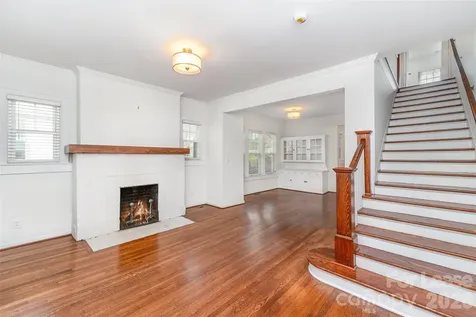 2110 Dartmouth Place Charlotte NC 28207