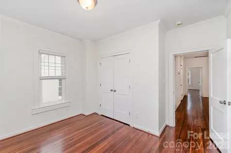 2110 Dartmouth Place Charlotte NC 28207
