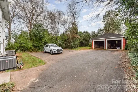 2110 Dartmouth Place Charlotte NC 28207