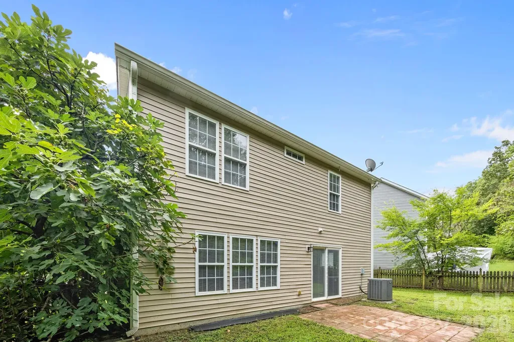 10609 Spring Rain Court Charlotte NC 28278