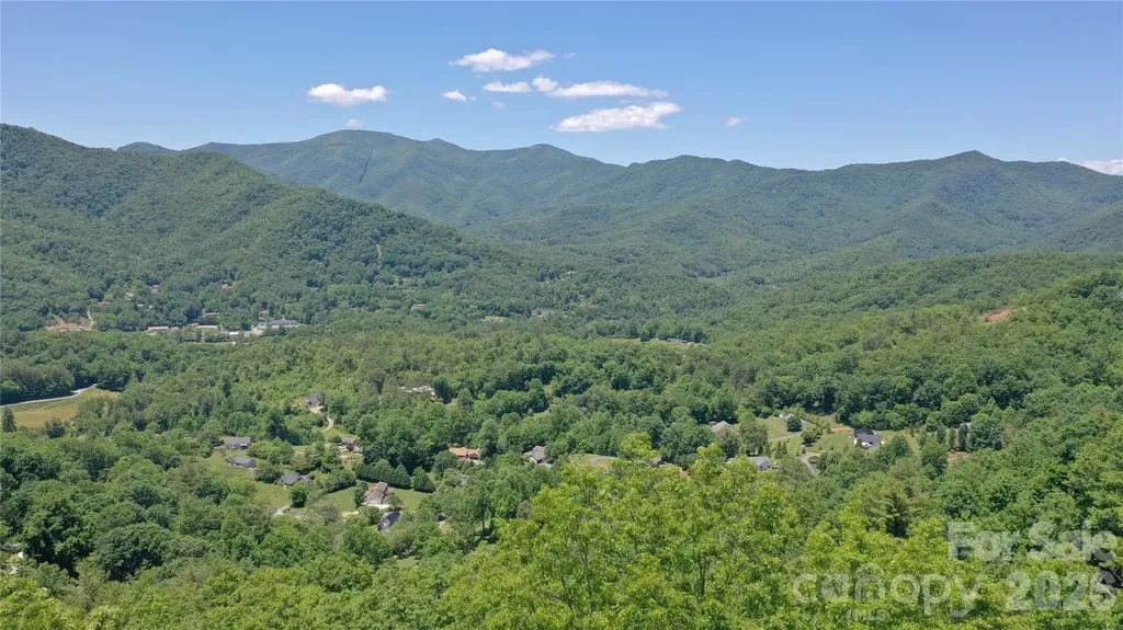 272 Kako Ridge Sylva NC 28779