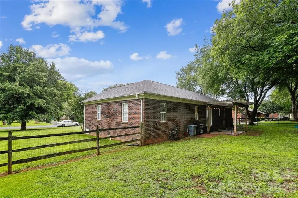 10821 S Hampton Drive Charlotte NC 28227