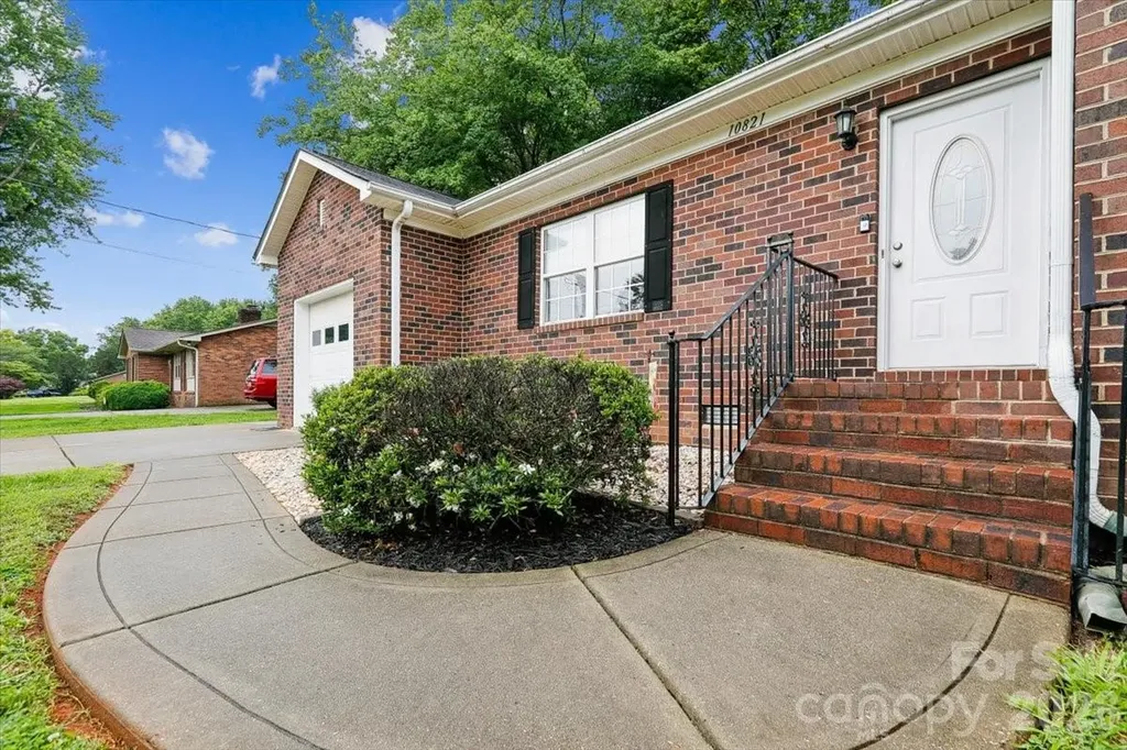 10821 S Hampton Drive Charlotte NC 28227