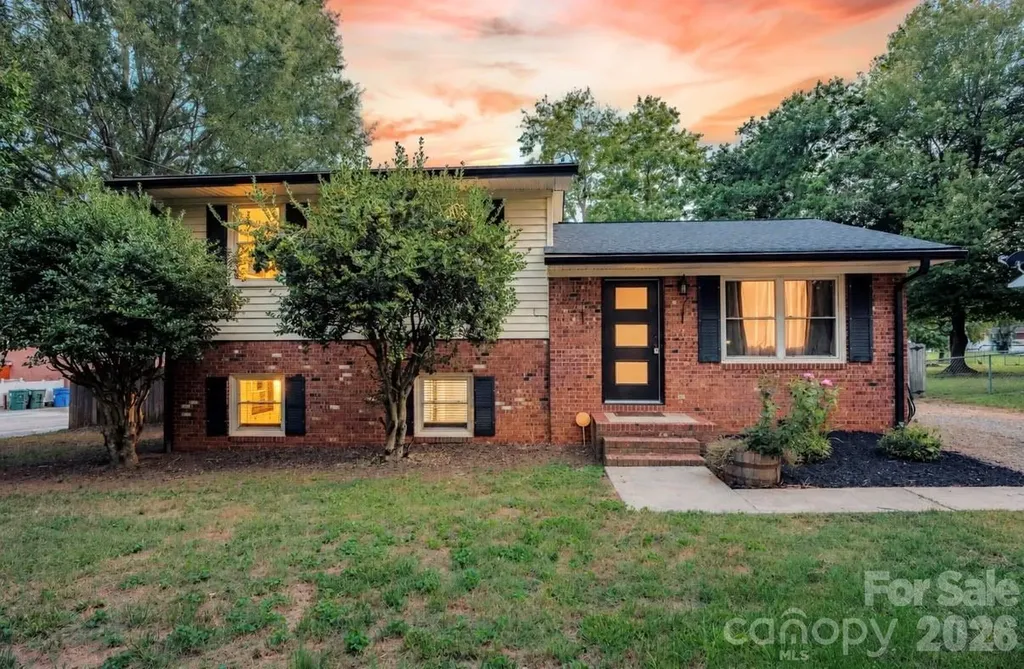 827 Brookwood Drive Mooresville NC 28115