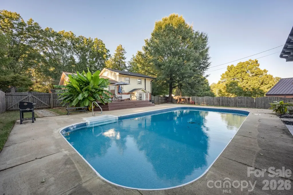 827 Brookwood Drive Mooresville NC 28115