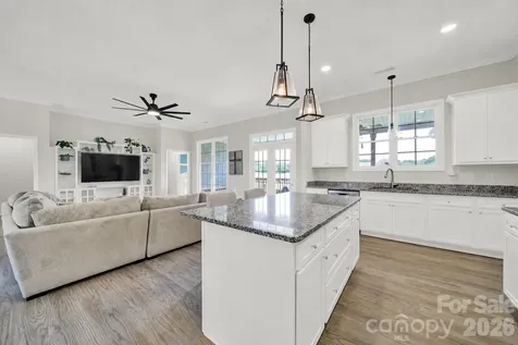 4653 Simpson Road Edgemoor SC 29712