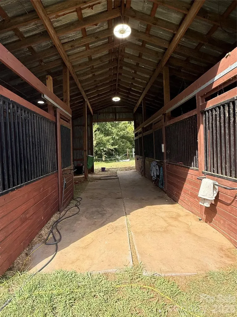 15869 Silver Road Oakboro NC 28129