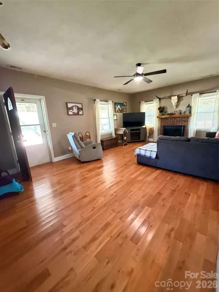 15869 Silver Road Oakboro NC 28129