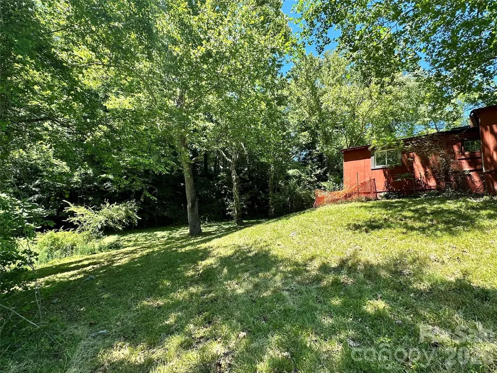 36 Range Road Etowah NC 28729
