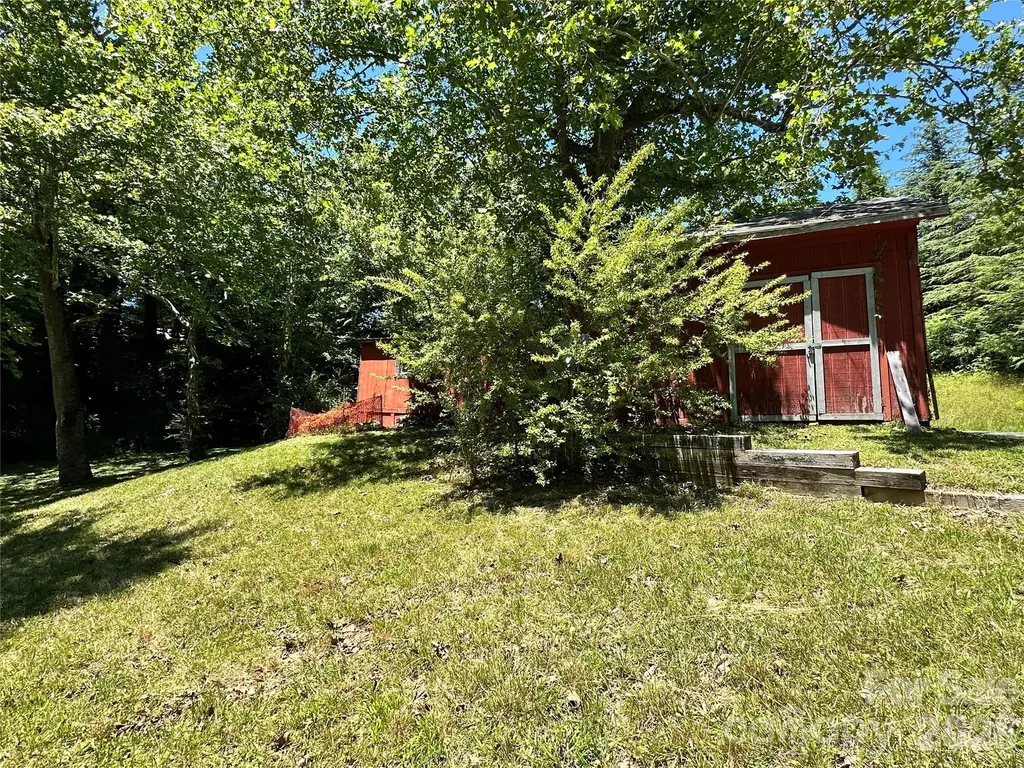 36 Range Road Etowah NC 28729