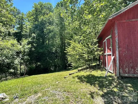36 Range Road Etowah NC 28729