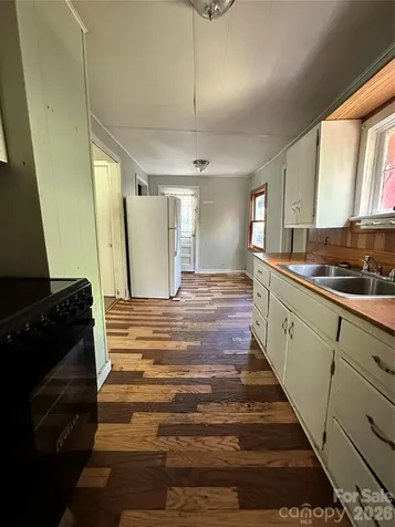 36 Range Road Etowah NC 28729