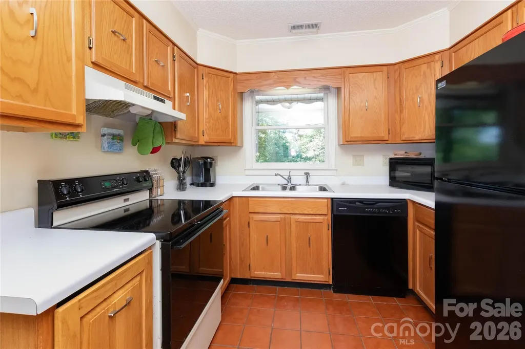 214 Deer Path Union Mills NC 28167