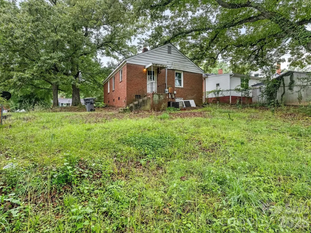 1525 Herrin Avenue Charlotte NC 28205