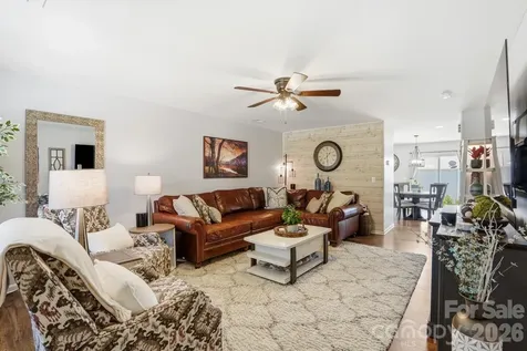 2757 Waybrook Drive Dallas NC 28034