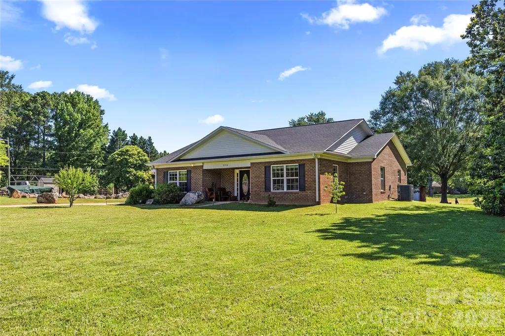 5250 Hickory Grove Road Mount Holly NC 28120