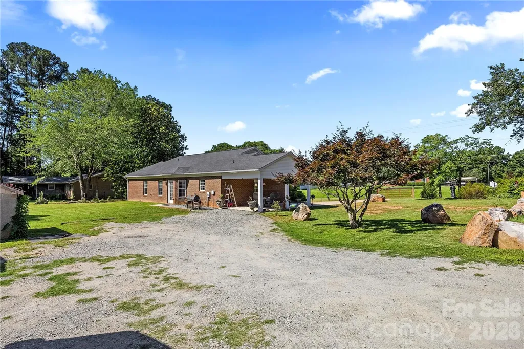 5250 Hickory Grove Road Mount Holly NC 28120