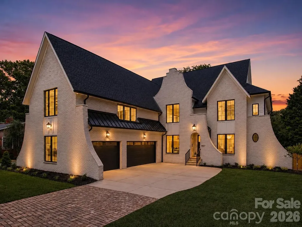 4627 Water Oak Road Charlotte NC 28211