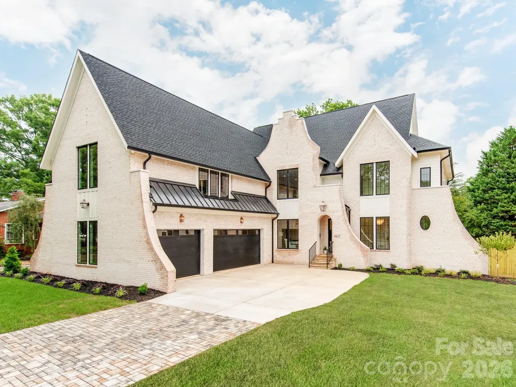 4627 Water Oak Road Charlotte NC 28211